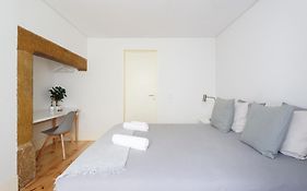 Central Bedroom In Shared House In Chiado - Historic Center Of Lisbon